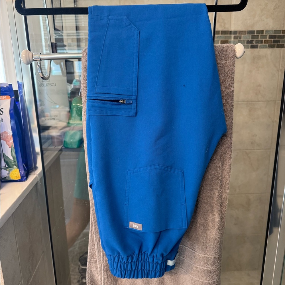 Figs Dowa Scrub pants